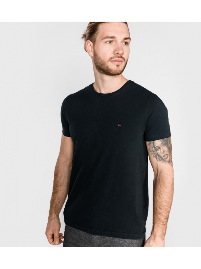 T-shirt basica con piccolo logo sul petto