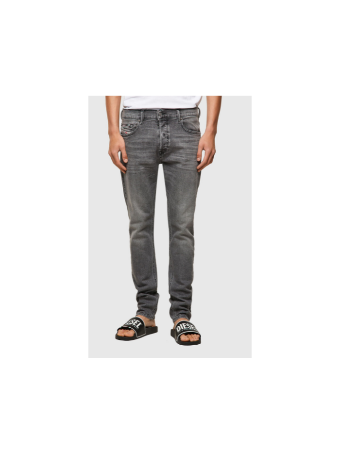 Jeans modello 5 tasche grigio