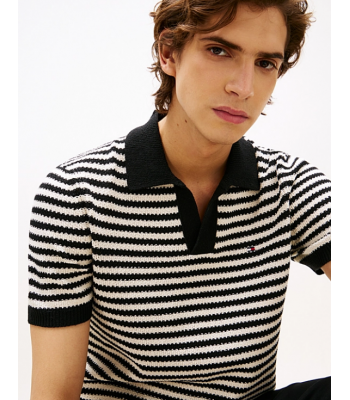 Polo rigata con colletto e scollo a v