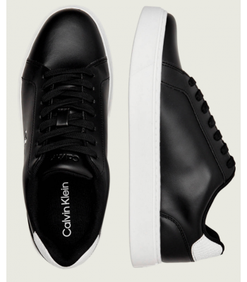 scarpe nere con logo