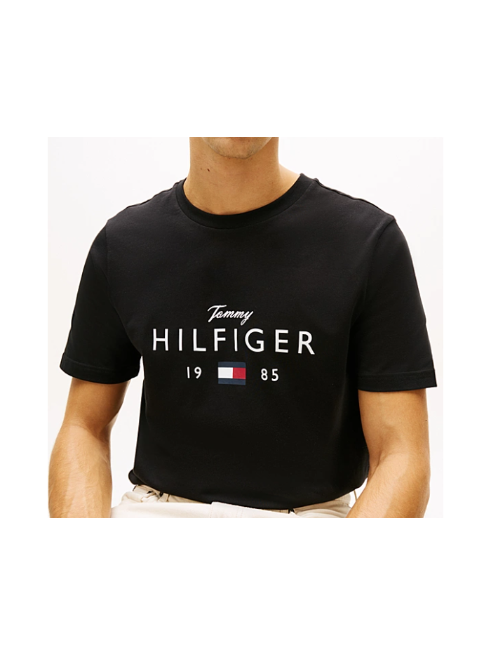 T-shirt con ampio logo