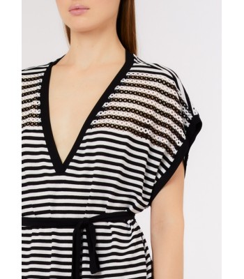 righe e scollo profondo