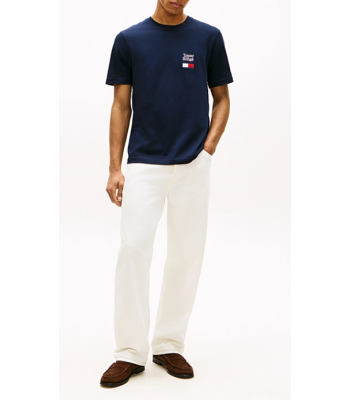 t-shirt indossata